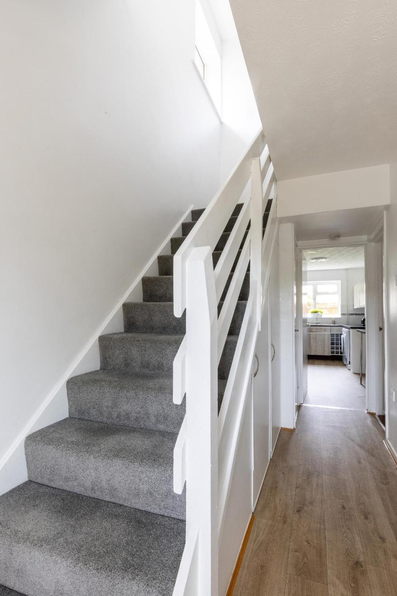 The Conifers Large Detached Home With Off Street Parking Witney Extérieur photo